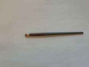 Types of Makeup Brushes and How to Use Them